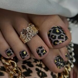 24 Pcs Leopard Print Toe Nails And You Get A Set Of Randomly Picked Nails Free